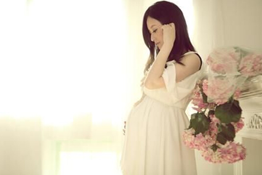 美國(guó)生子：未婚孕媽該注意哪些事項(xiàng)