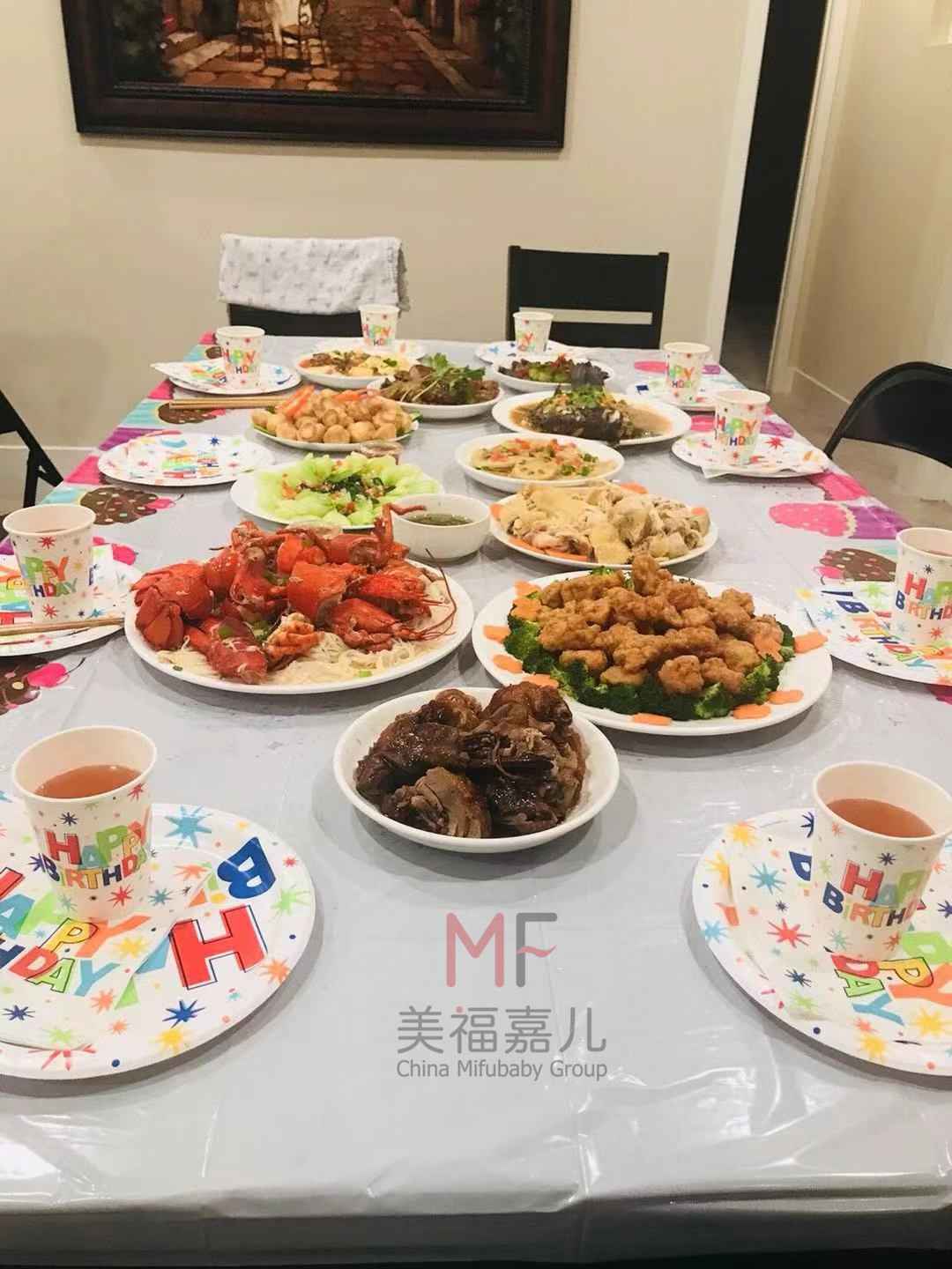 赴美生子 在美國如何給服務(wù)員小費(fèi)