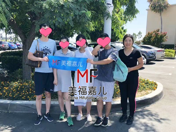 赴美生子