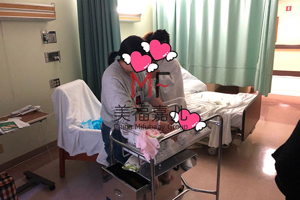 在美國生孩子費用