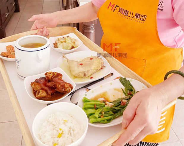 去塞班生子期間里有什么要注意的地方 